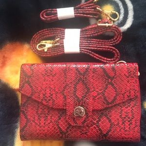 Crossbody wallet